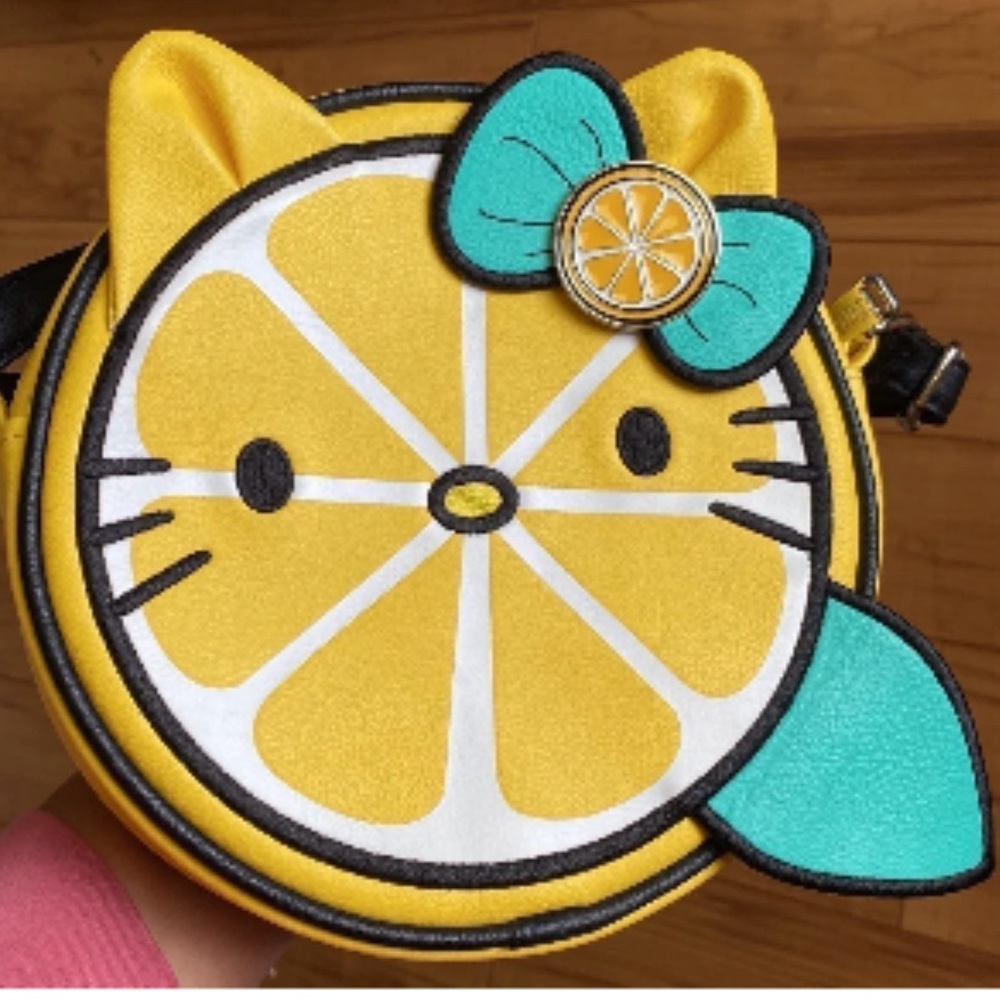 Loungefly x hello kitty lemon crossbody bag